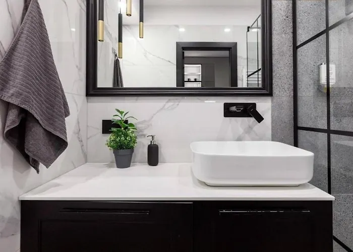 - Center - One Bedroom - Jp19