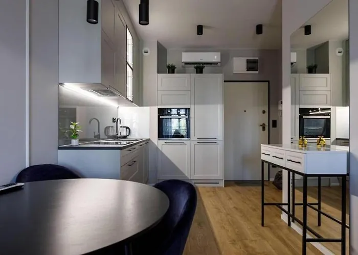 - Center - One Bedroom - Jp19 *