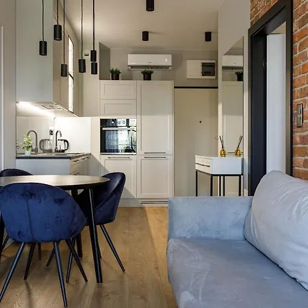 Апартаменты - Center - One Bedroom - Jp19 *